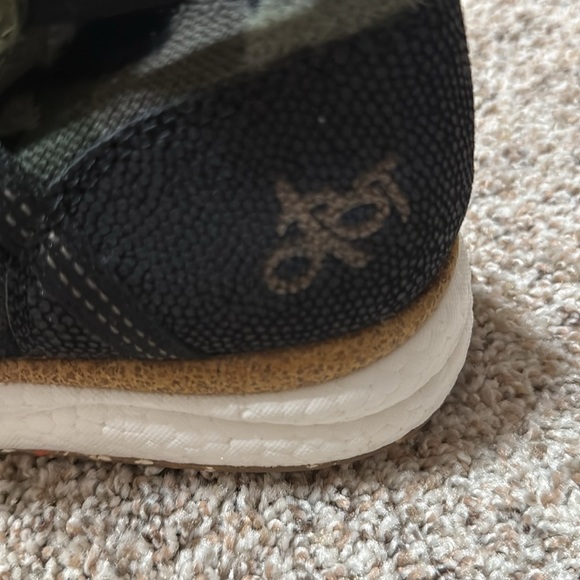 NWOB HYBRID IN PINE HIGH TOP SNEAKERS - Picture 4 of 8